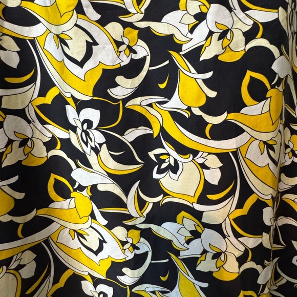 Nygard Collection Yellow Floral Silk High Low
Hem Skirt Size 14 - Picture 5 of 7